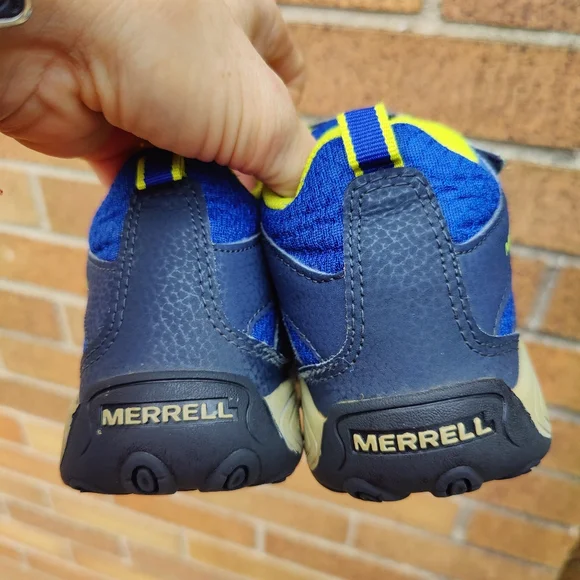 Kids Merrell Hiking Shoes - Picture 5 of 8